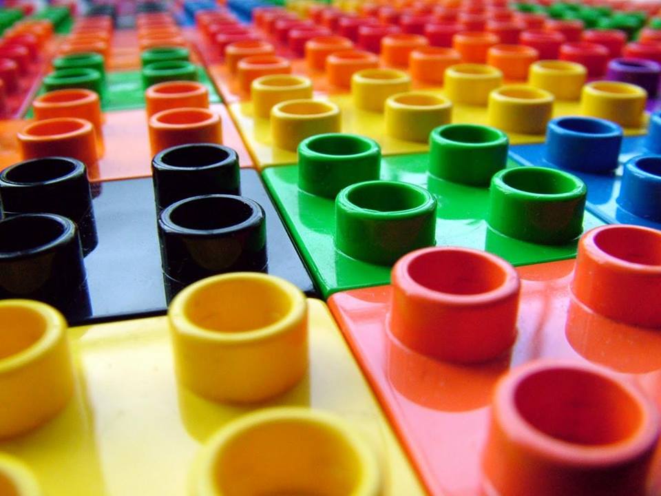 Area morbida con mattoncini Duplo per bimbi piccoli