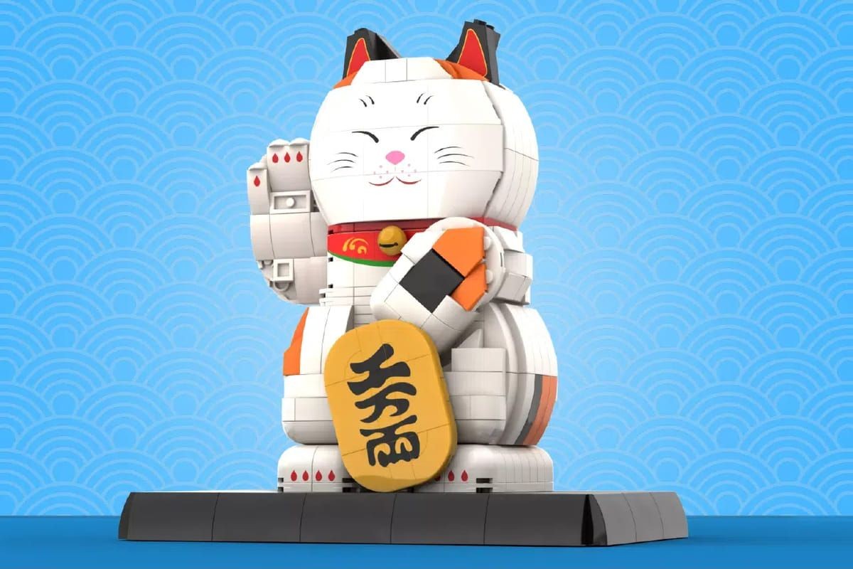 THE-MANEKI-NEKO-by-BRICKUP