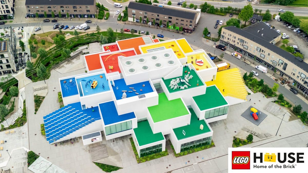 LEGO-House a billund foto a 3 quarti