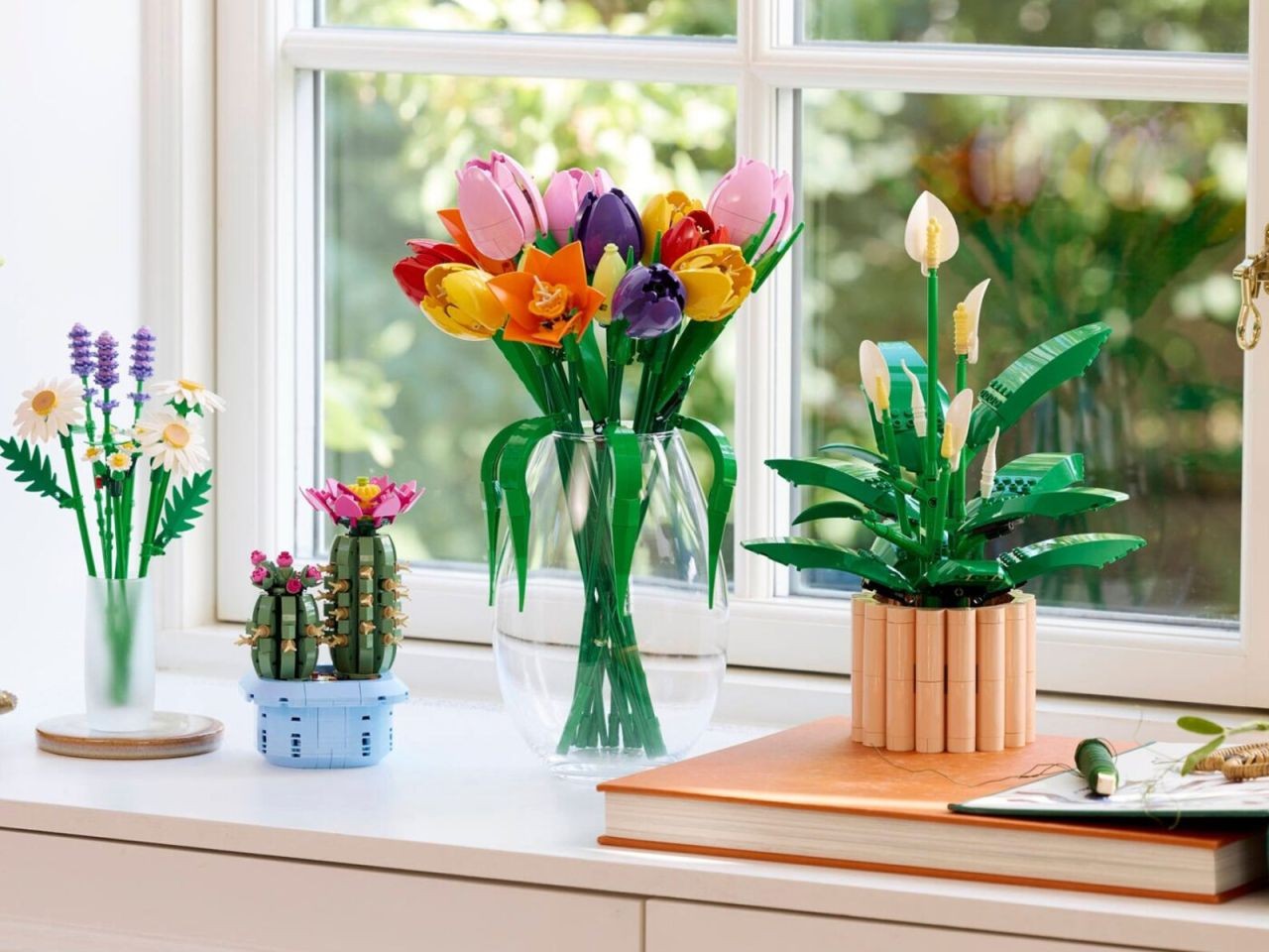 LEGO-Botanicals-2026-Sneak-Peek-Edited-1400x1081