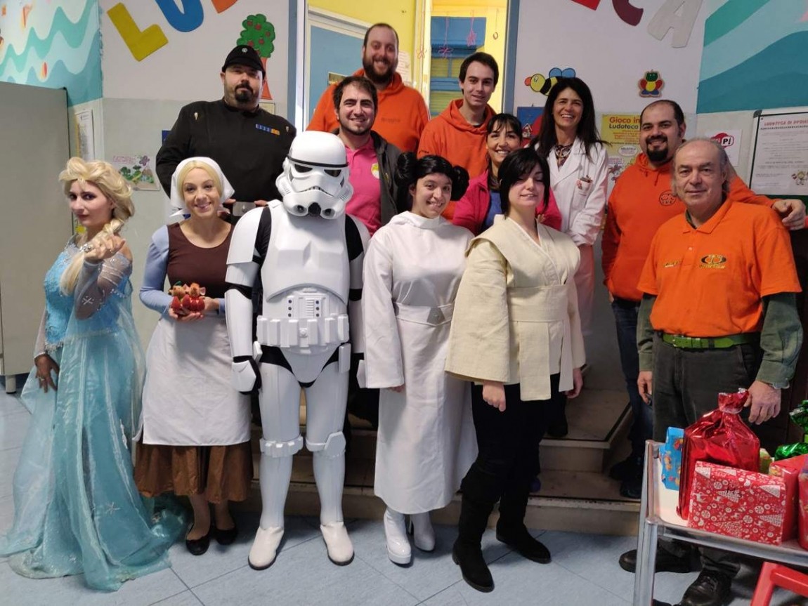 ORANGETEAM LUG visita il reparto di PEDIATRIA all'Ospedale Santa Chiara per BEFANA 2020 a PISA