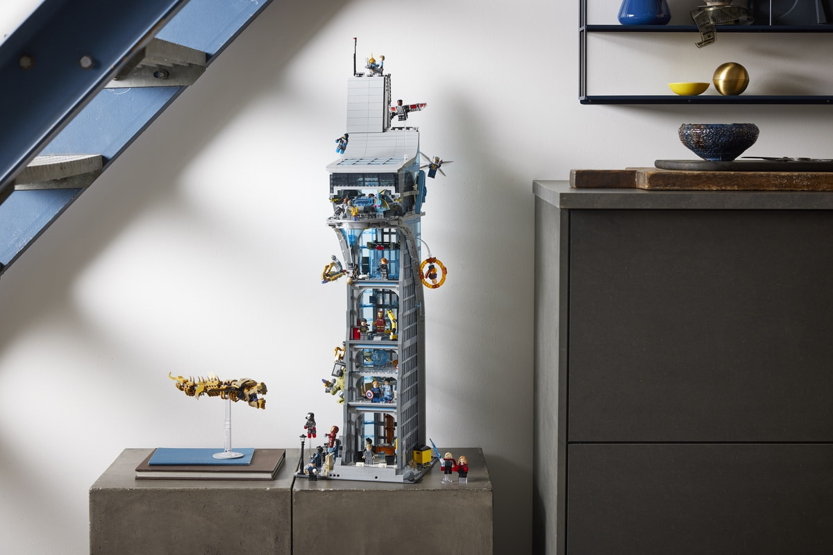 IL GRUPPO LEGO PORTA NEGLI STORE DI ROMA E MILANO UN’ESPERIENZA DI LIVE BUILDING INCREDIBILE DEDICATA ALL’USCITA DEL NUOVO SET LEGO® MARVEL TORRE DEGLI AVENGERS