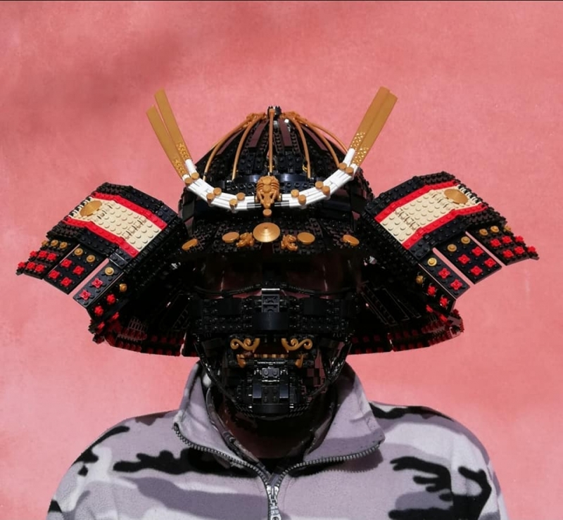 Kabuto 兜 冑 - l' elmo dei samurai Giapponesi in mattoncini LEGO di Andrea Montuori aka Il Maestro